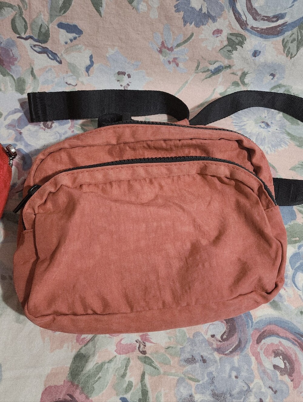 EUC BAGGU Fanny Pack Baked Apple Belt Bag